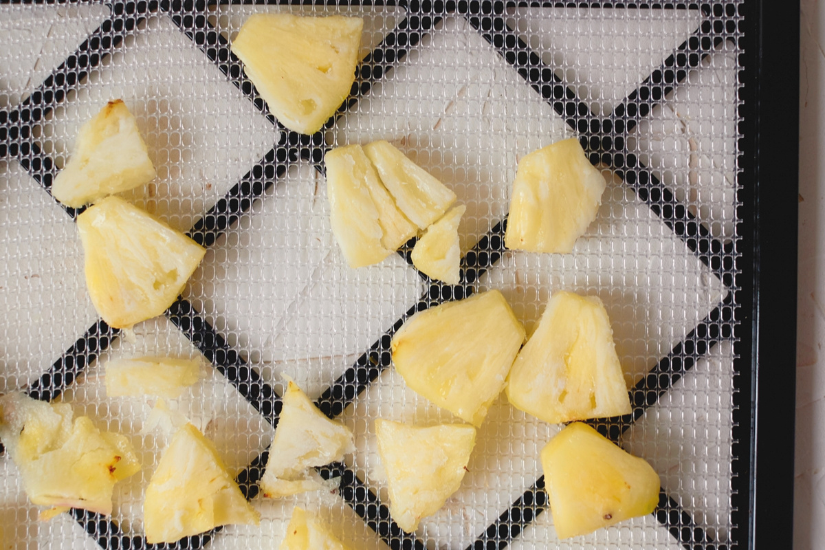 How to Dehydrate Pineapple